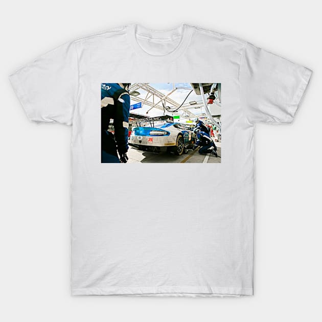 Le Mans 2016, France (C033/7926) T-Shirt by SciencePhoto